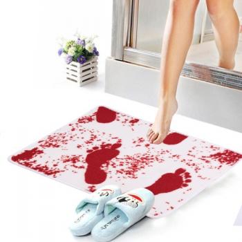 Кровавый коврик для ванной