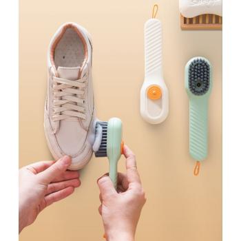 Щетка для мытья и чистки обуви с дозатором моющего средства